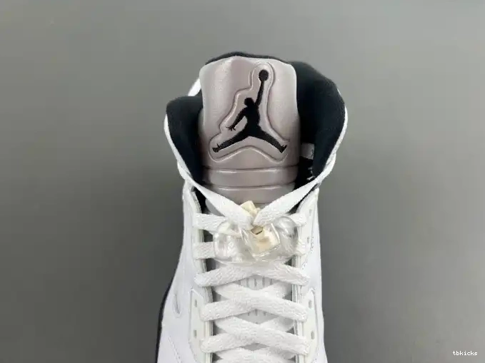 Cheap TBK 5 DD0587-110 AIR JORDAN 'WHITE RETRO BLACK' 0622